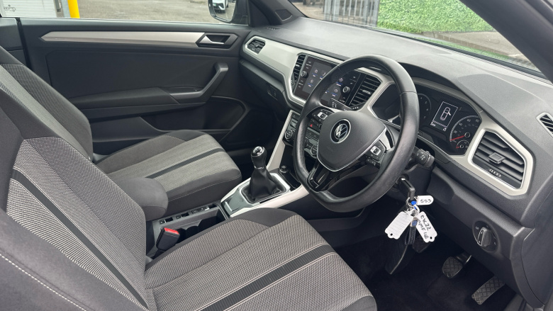 Volkswagen T-Roc 1.0 TSI 110 Design 2dr Petrol Cabriolet